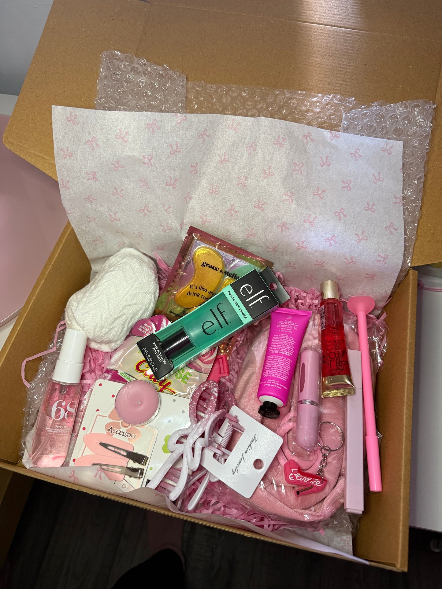 Self-care ‘the works’ pamper hamper