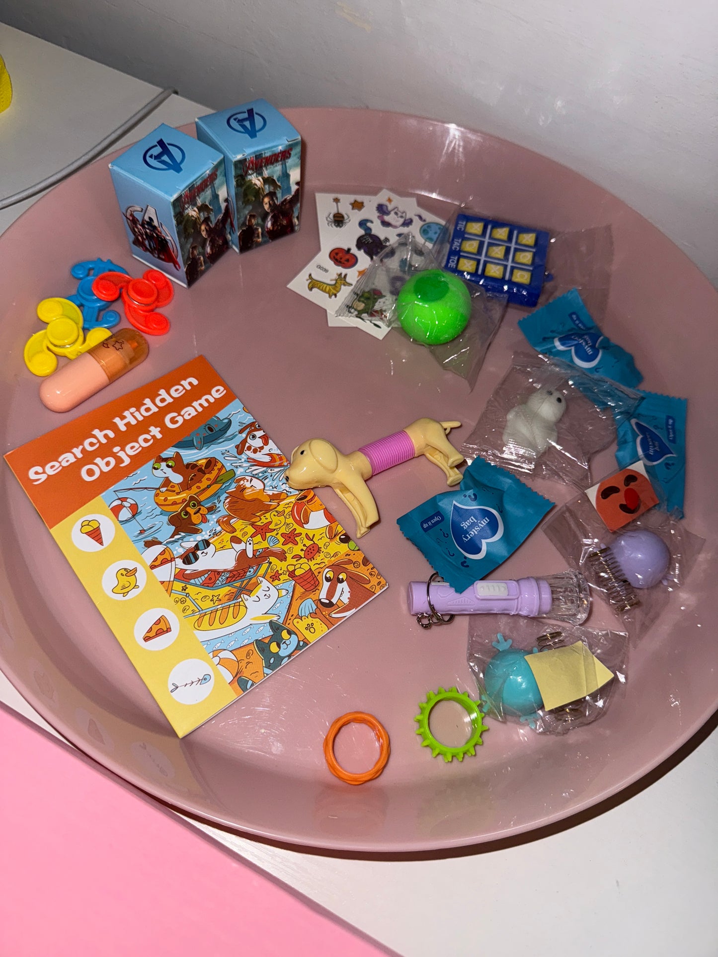 Kids 5+ fidget and toy capsules